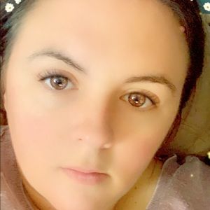 Meet your Posher, Cary